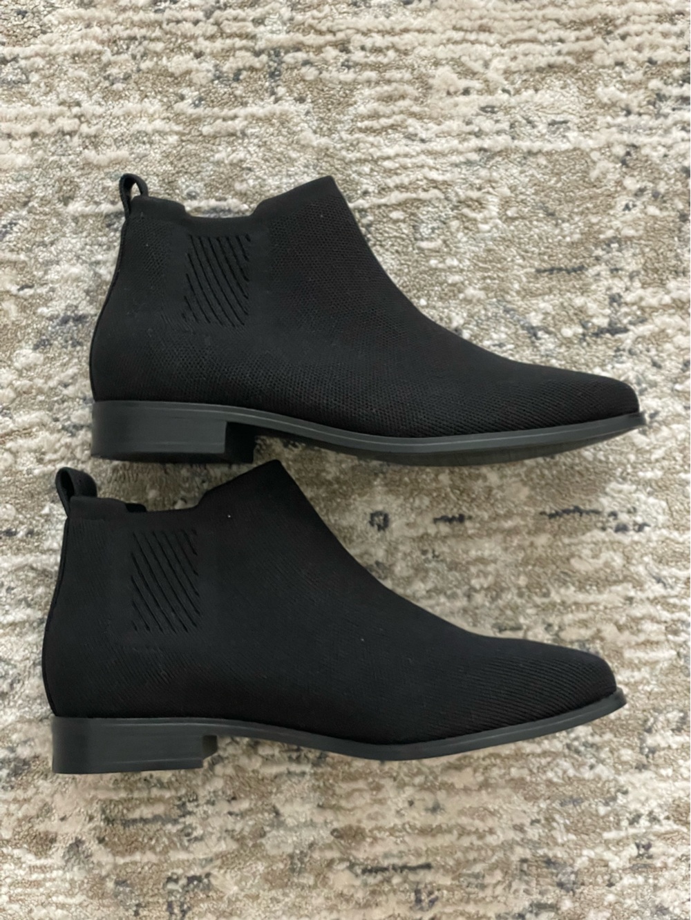 Vivaia Ryan Pro Water Resistant Black Boots Size 8.5 Pull On Ankle